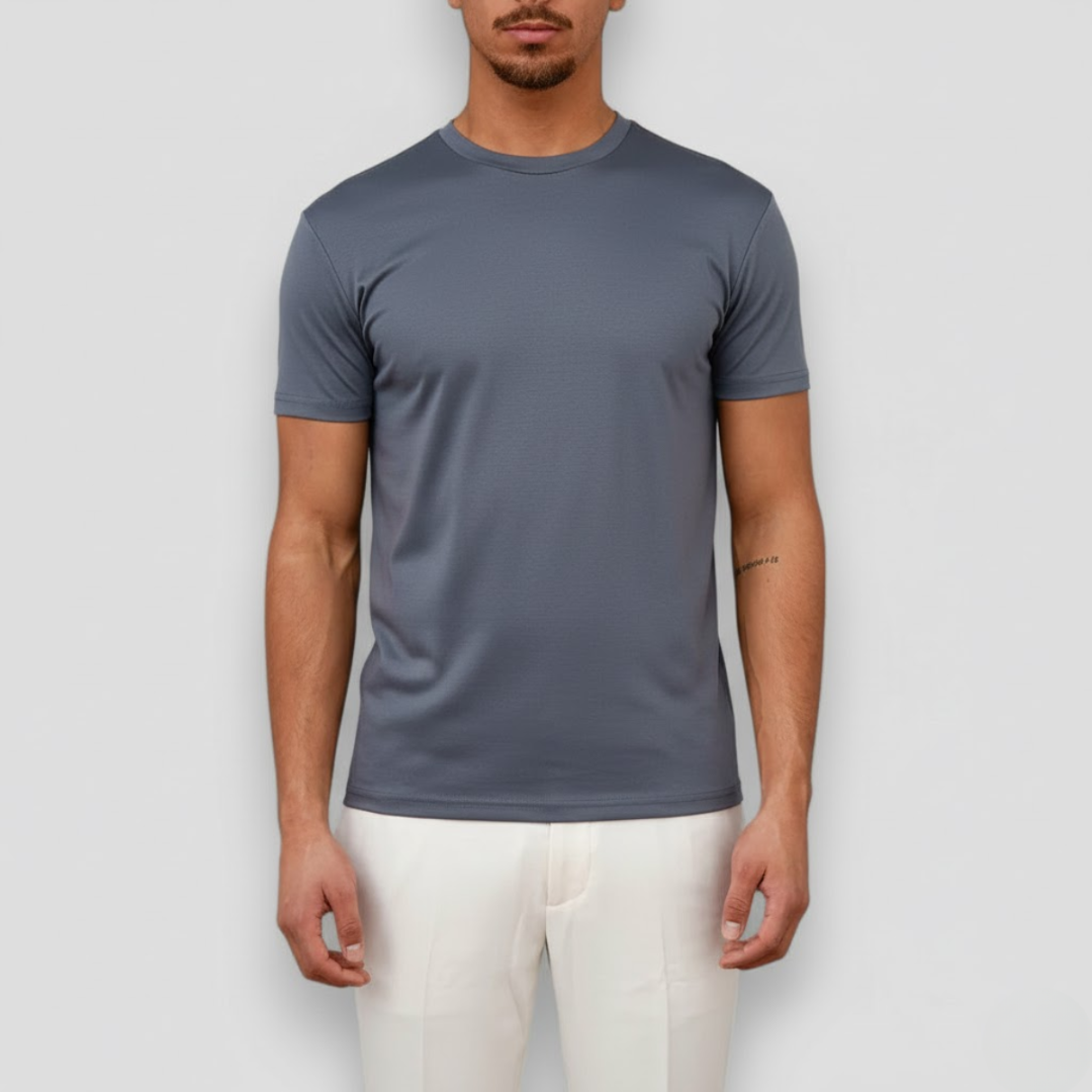 Camiseta Básica con Corte Ajustado