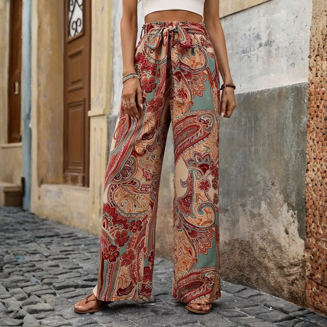 Pantalones Fluidos con Estampado Paisley