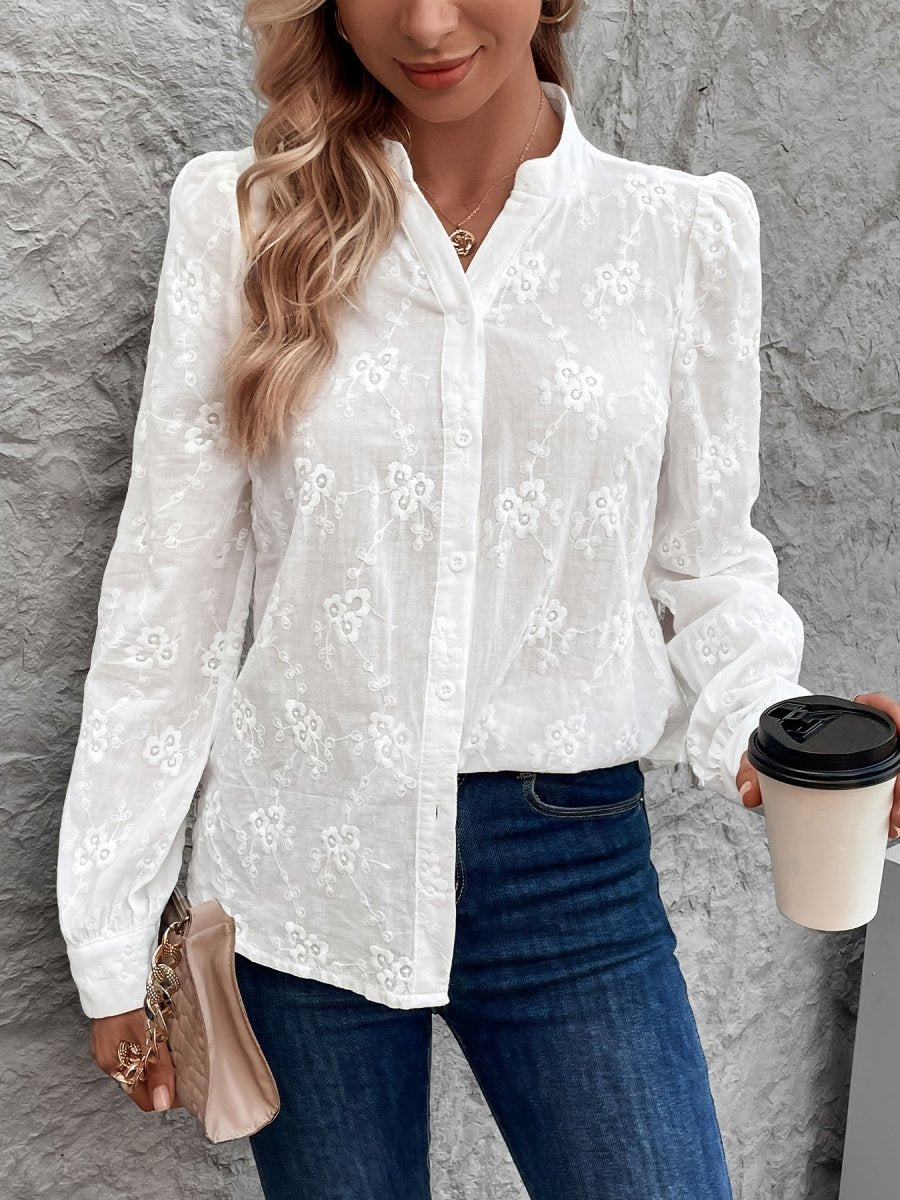 Blusa con Detalles Elegantes y Corte Fluido