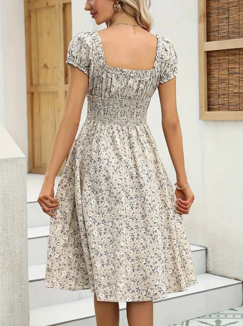 Vestido Veraniego Fruncido con Diseño Romántico